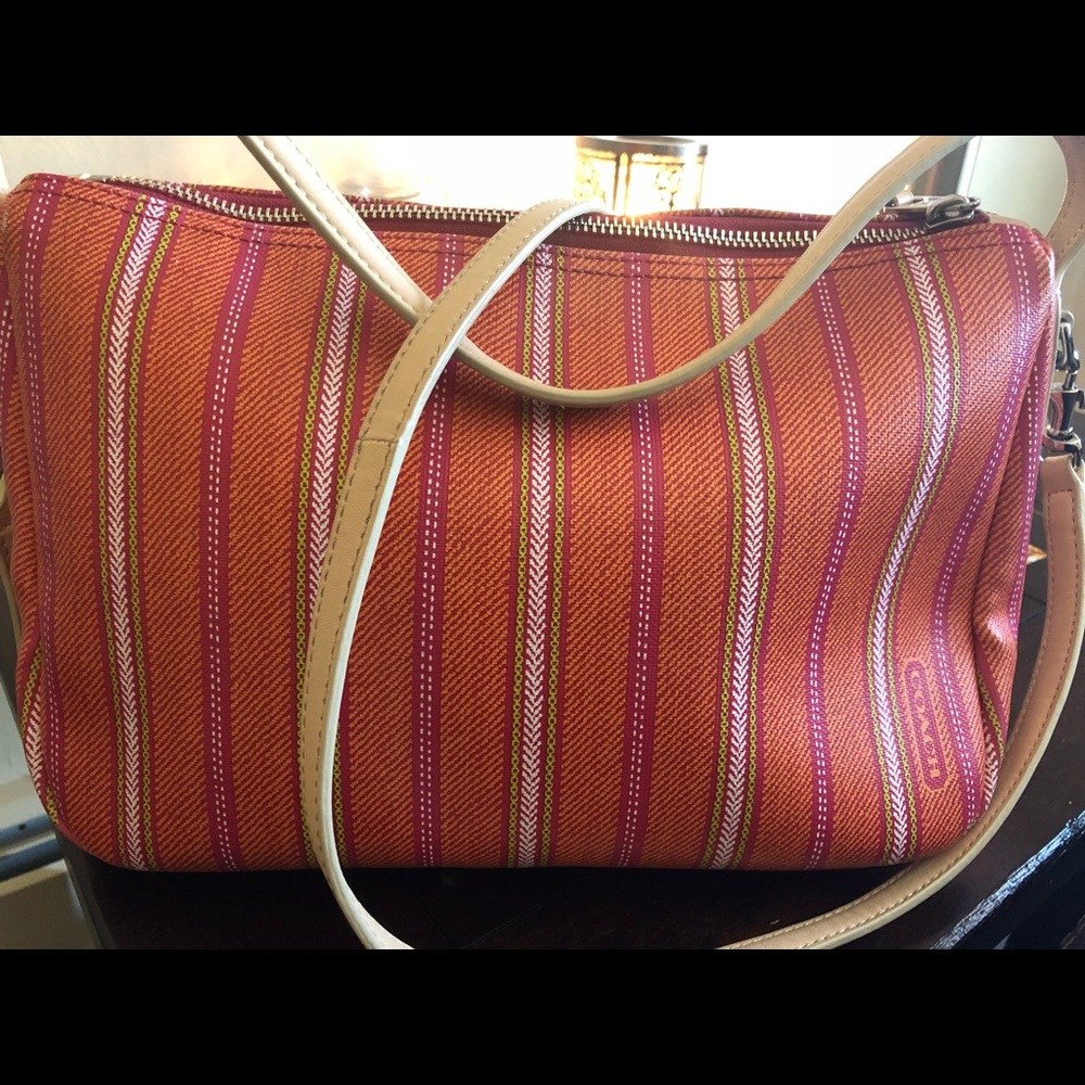 Coach - Picture 2 of 4